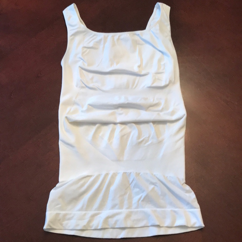 Blanqi maternity belly support top